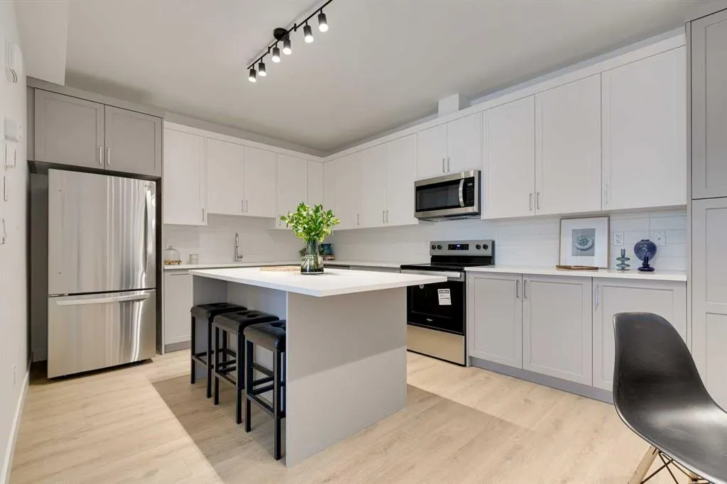 4534 17 Avenue NW, #2