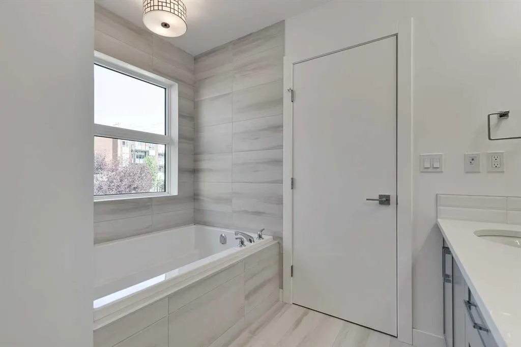4534 17 Avenue NW, #2