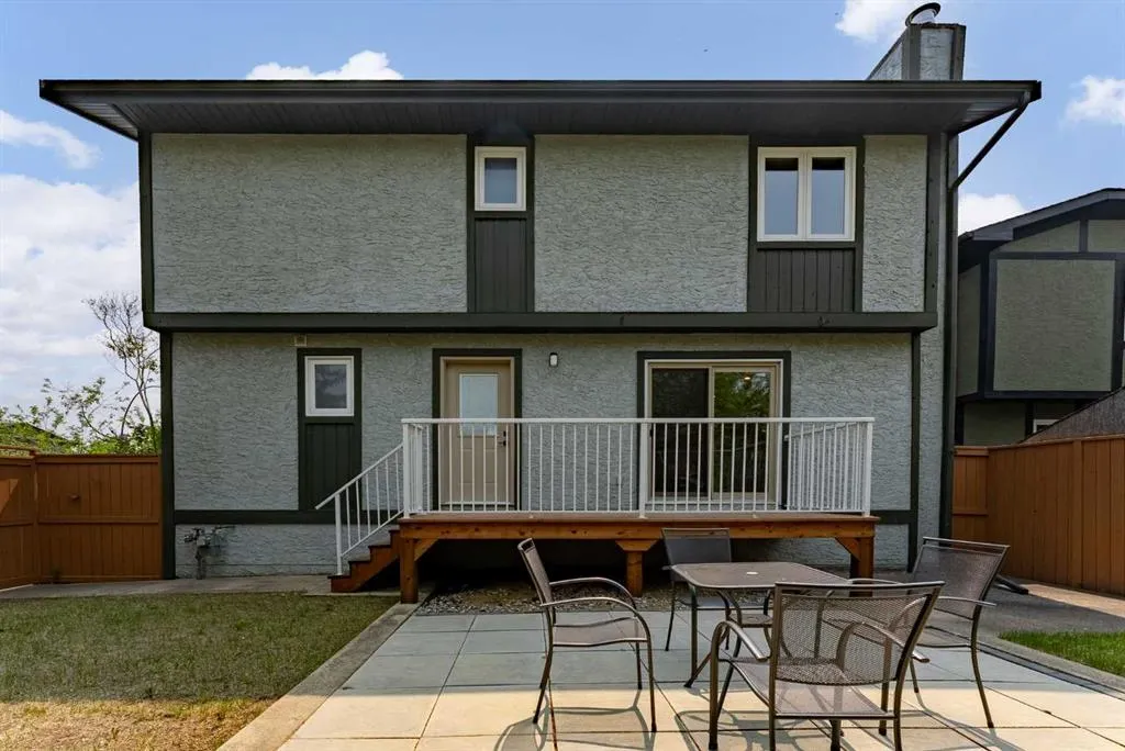 72 Edforth Crescent NW
