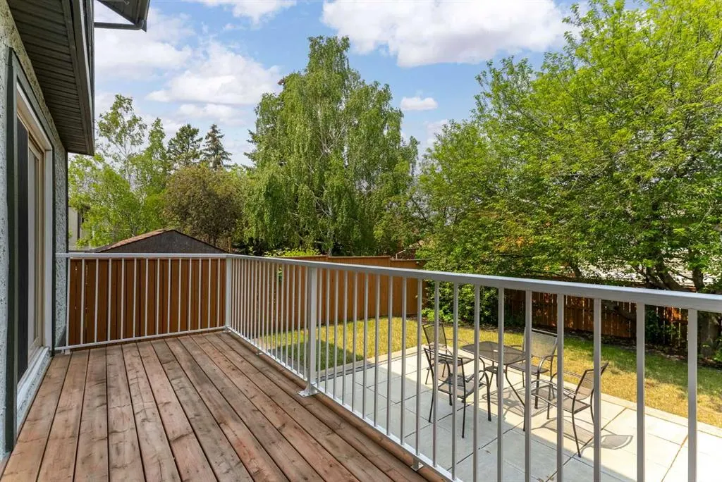 72 Edforth Crescent NW