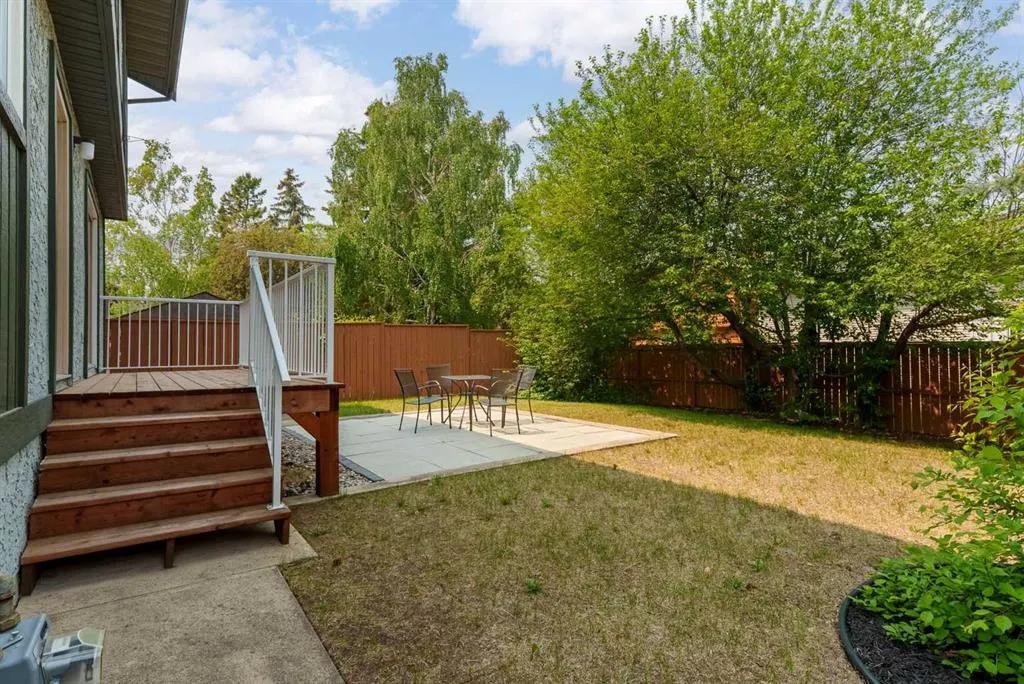 72 Edforth Crescent NW