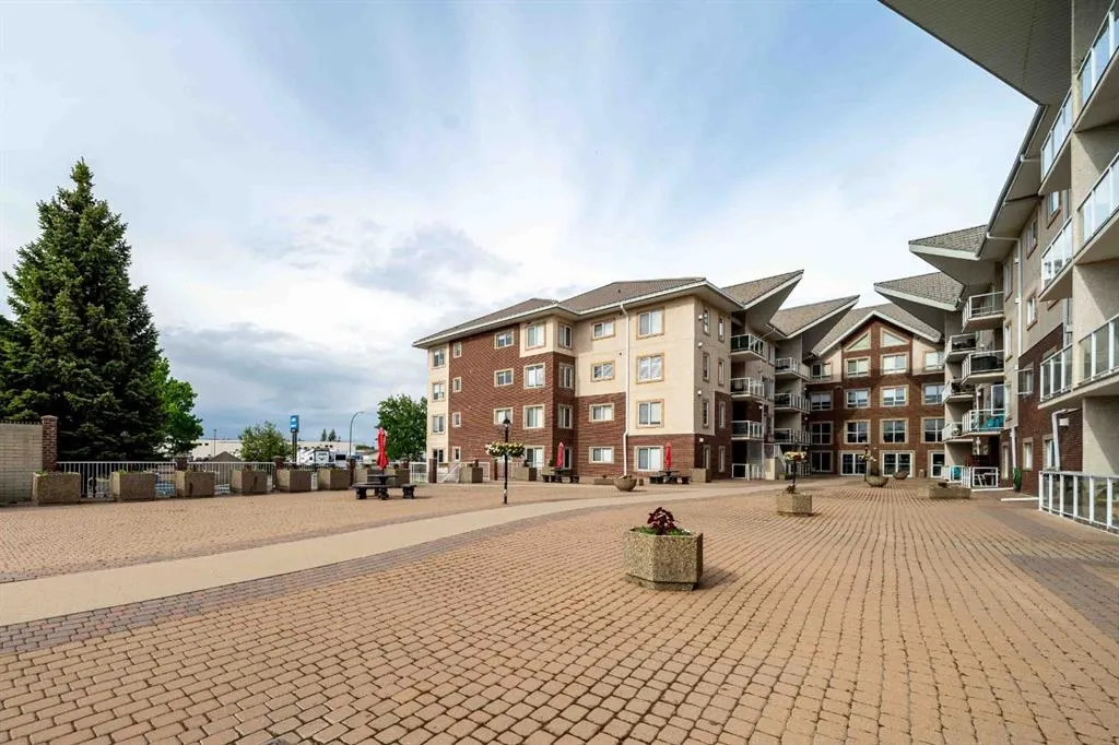 1182 Southview Drive SE, #216