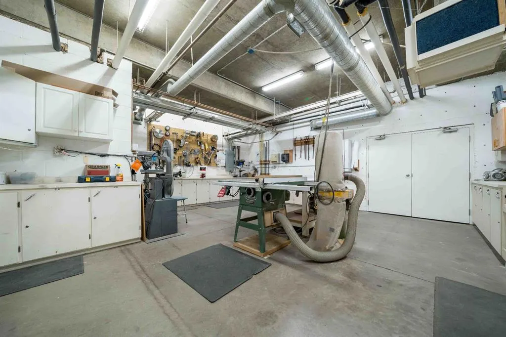 1182 Southview Drive SE, #216