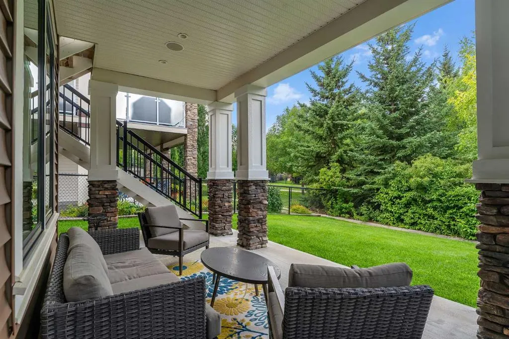 255 Coopers Hill SW