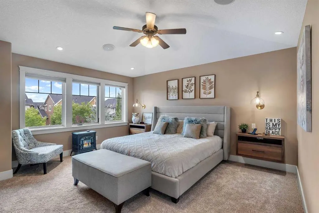 255 Coopers Hill SW