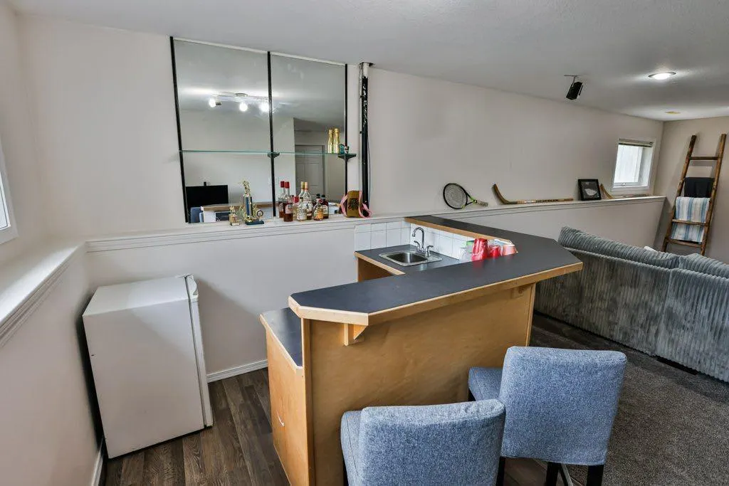 36 Blackfoot Circle W