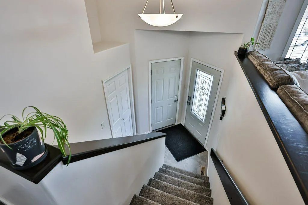 36 Blackfoot Circle W