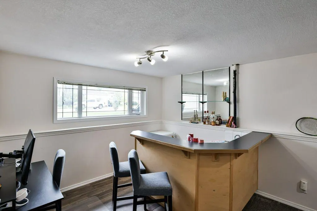 36 Blackfoot Circle W