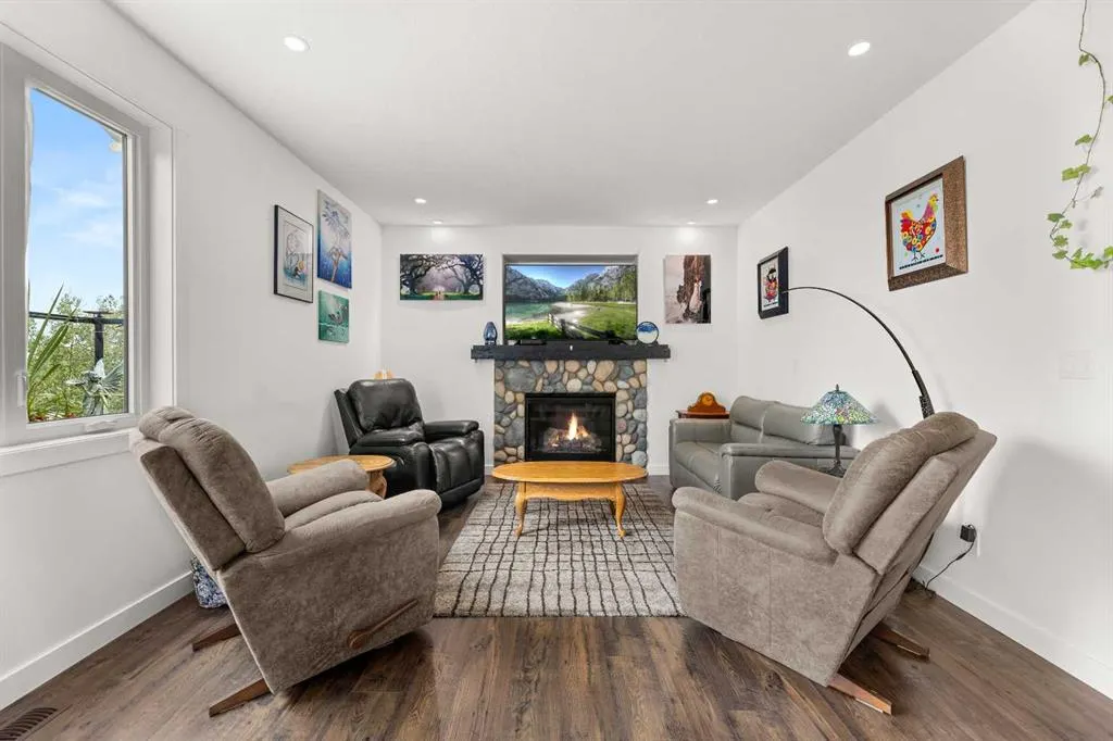 20 Poplar Ridge Close