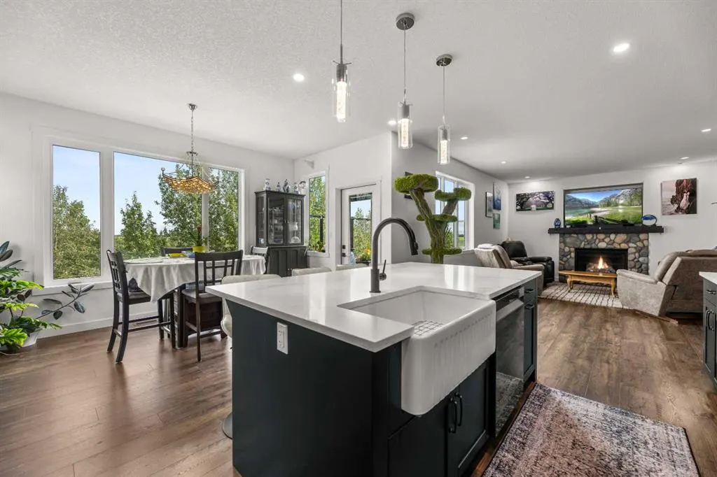 20 Poplar Ridge Close