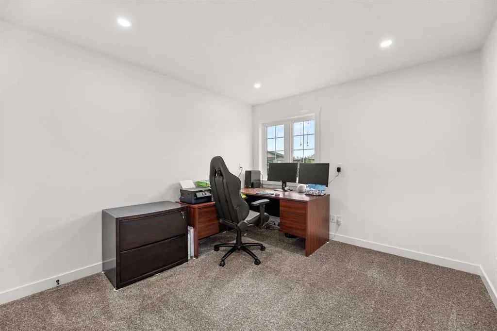 20 Poplar Ridge Close