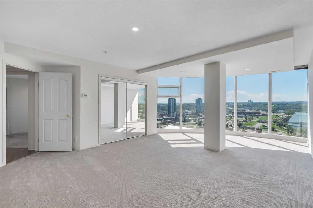683 10 Street SW, #2003