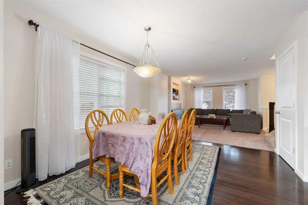 106 Panora Road NW