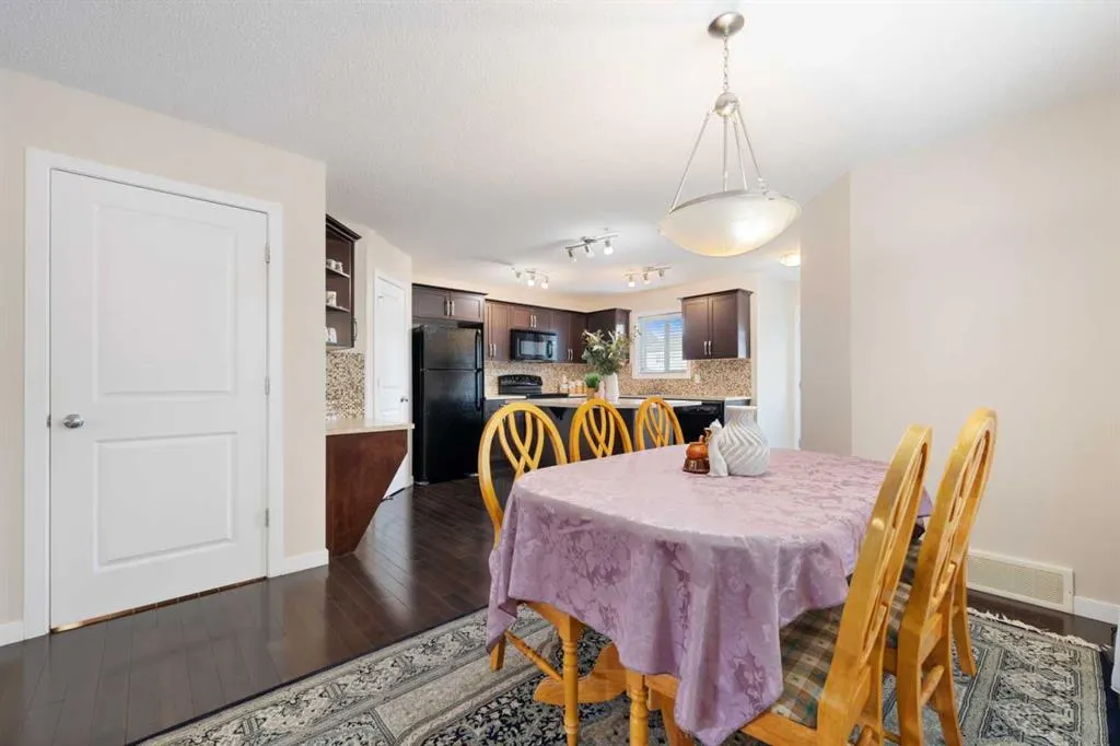 106 Panora Road NW
