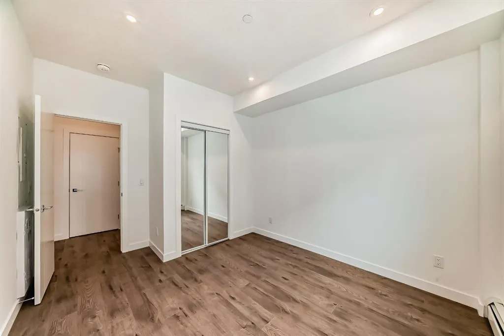 8370 Broadcast Avenue SW, #205