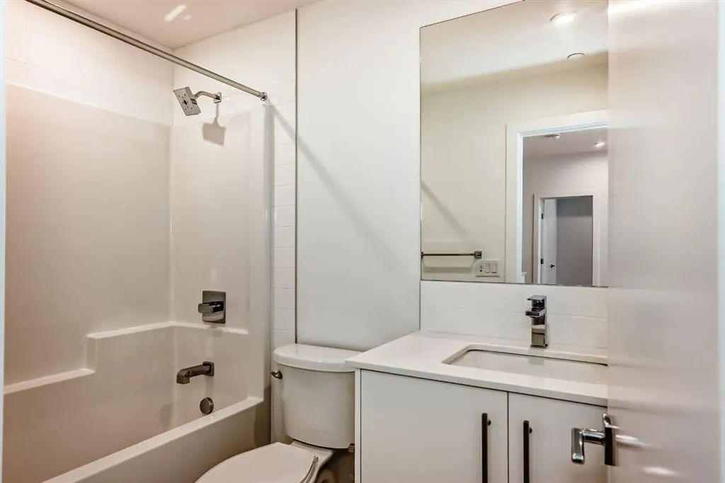 8370 Broadcast Avenue SW, #205