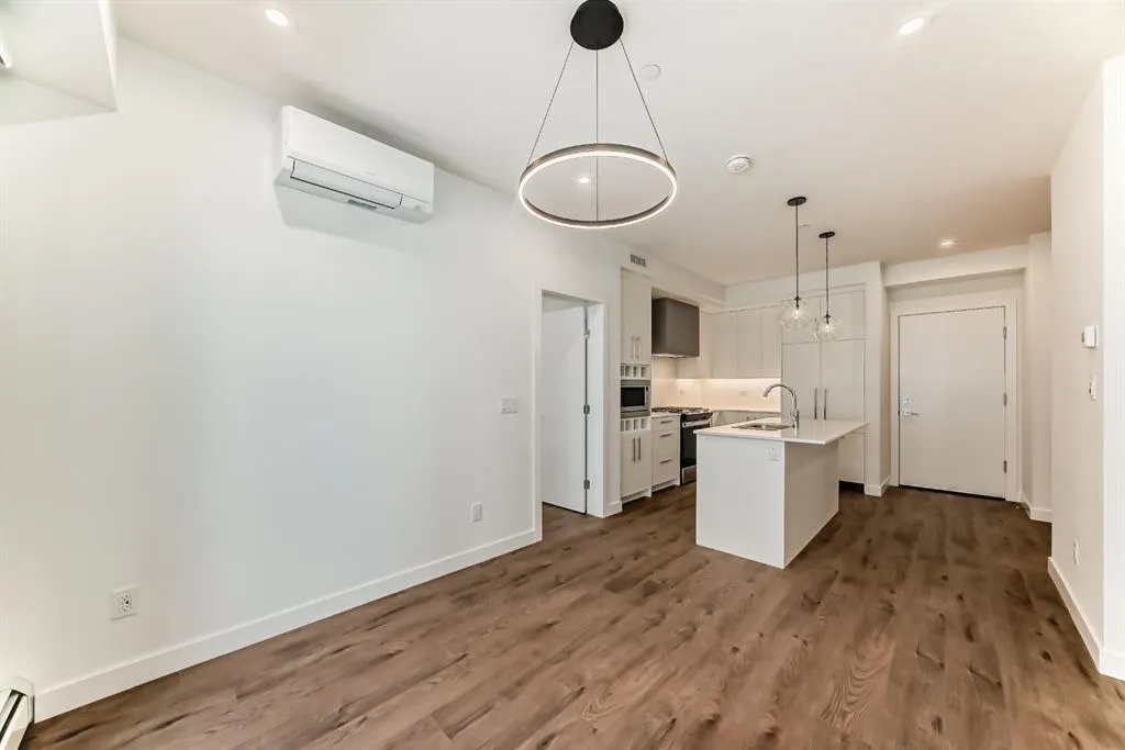 8370 Broadcast Avenue SW, #205