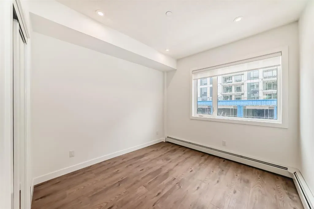 8370 Broadcast Avenue SW, #205