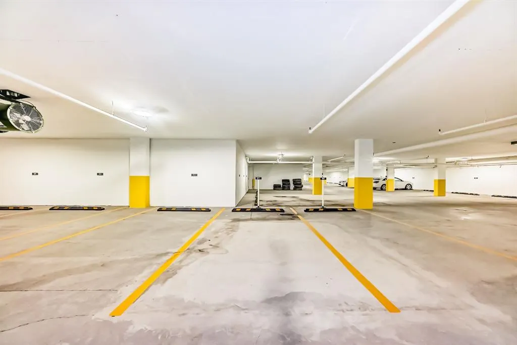 8370 Broadcast Avenue SW, #205