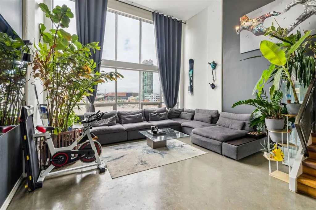 535 8 Avenue SE, #613