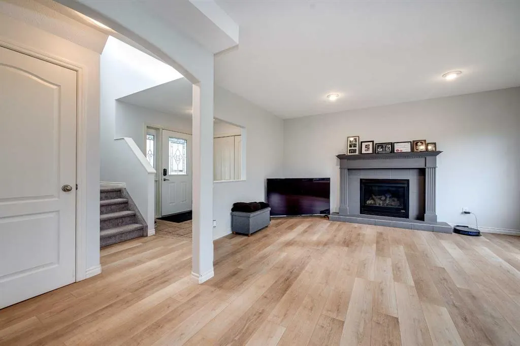 66 Jaspar Crescent