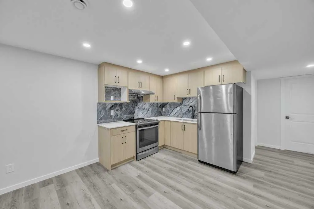 76 Homestead View NE