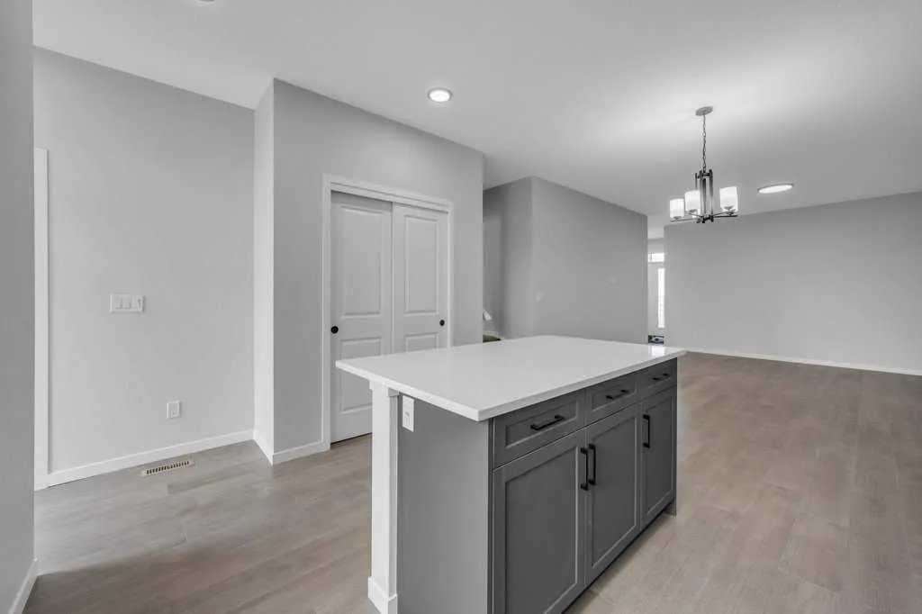 76 Homestead View NE
