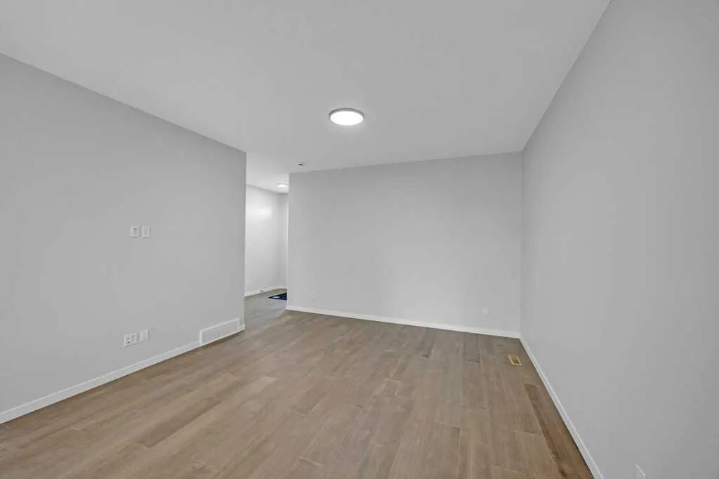 76 Homestead View NE
