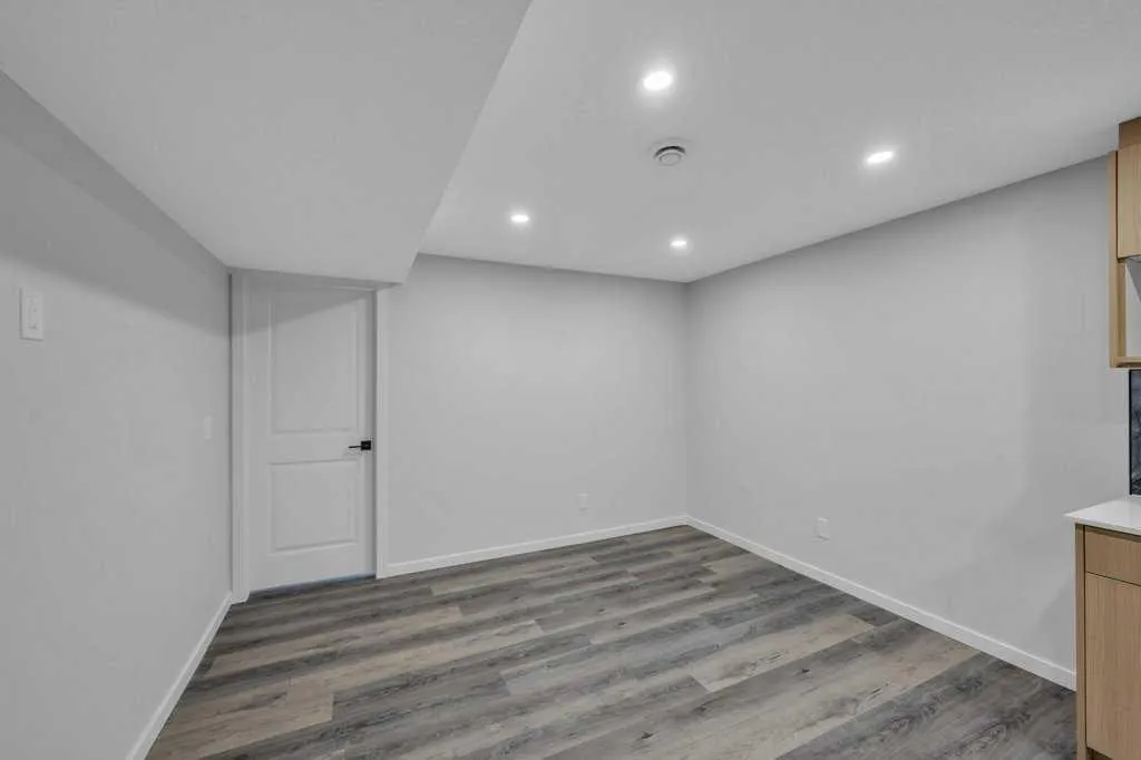76 Homestead View NE