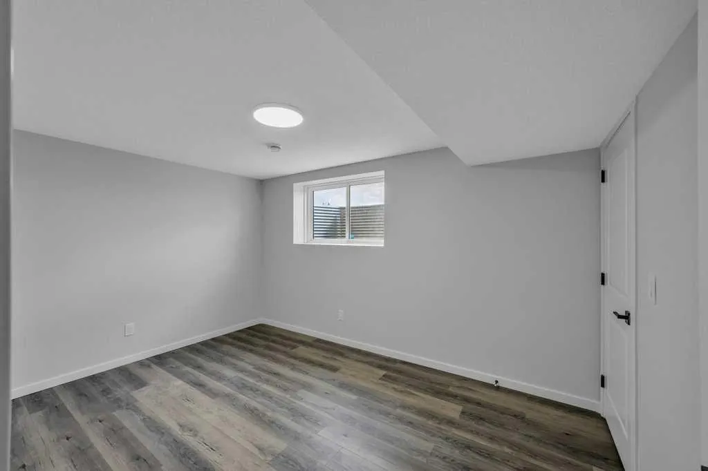 76 Homestead View NE