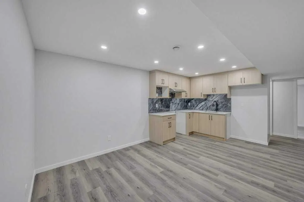 76 Homestead View NE