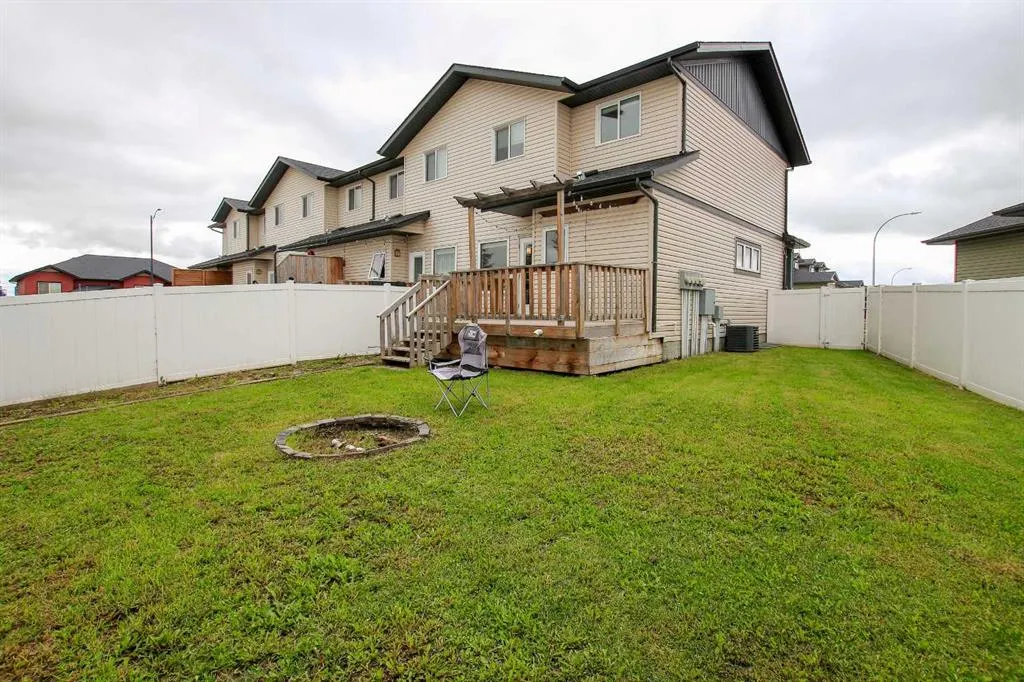 162 Hampton Close
