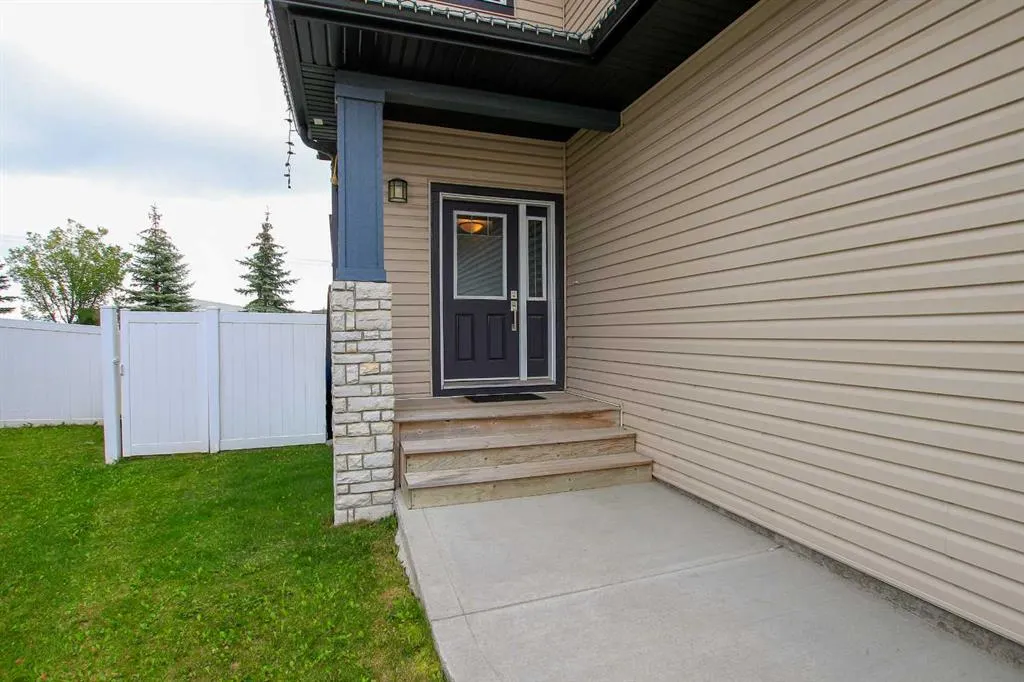 162 Hampton Close