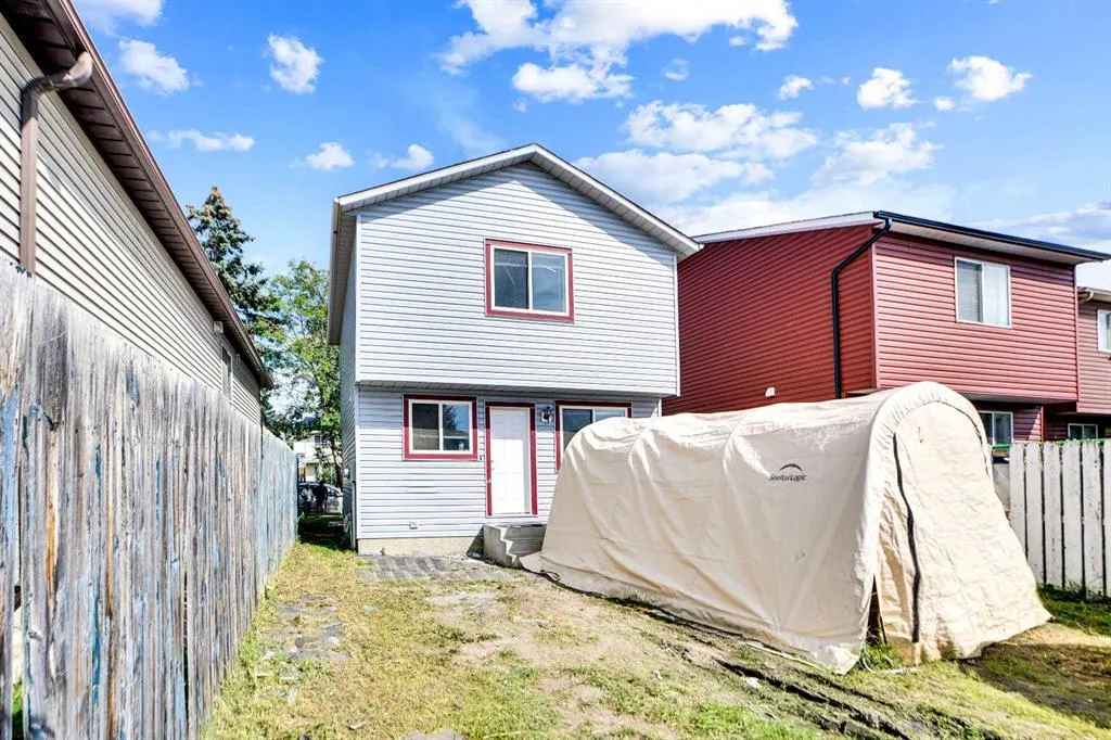 139 MARTINDALE Drive NE