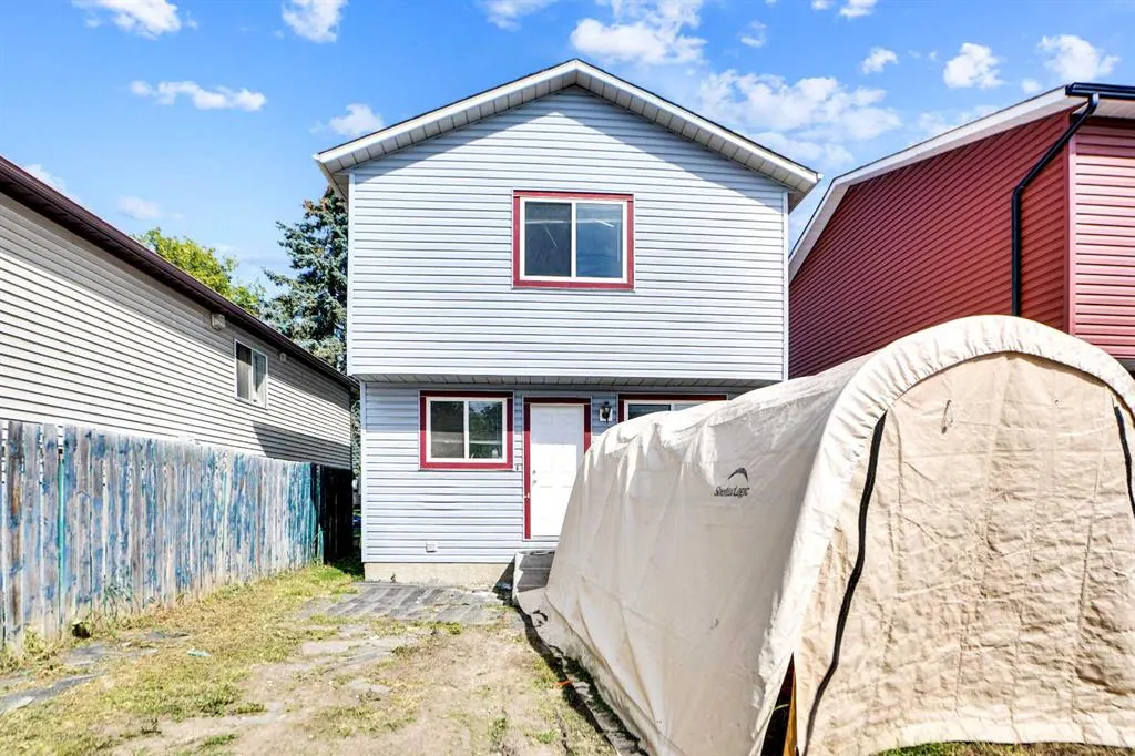 139 MARTINDALE Drive NE