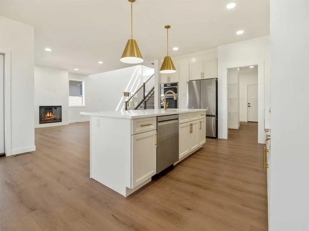 332 Rivergrove Chase W