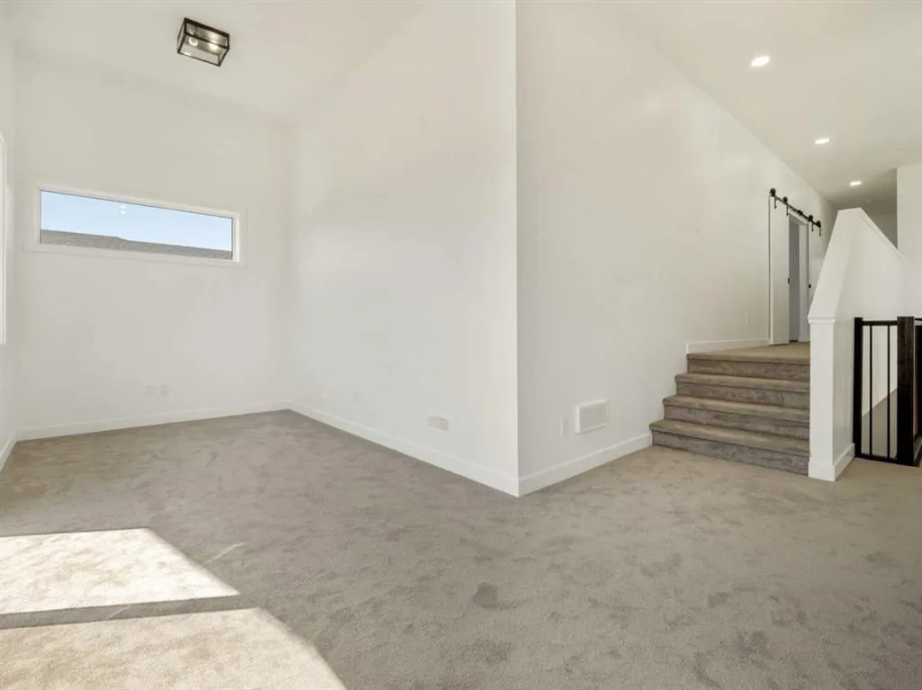 332 Rivergrove Chase W