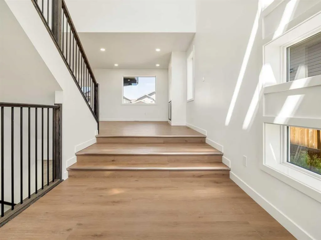 332 Rivergrove Chase W