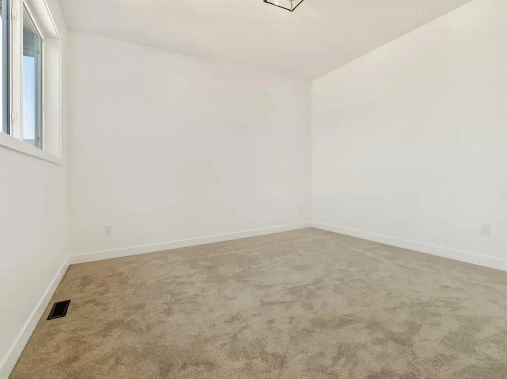 332 Rivergrove Chase W