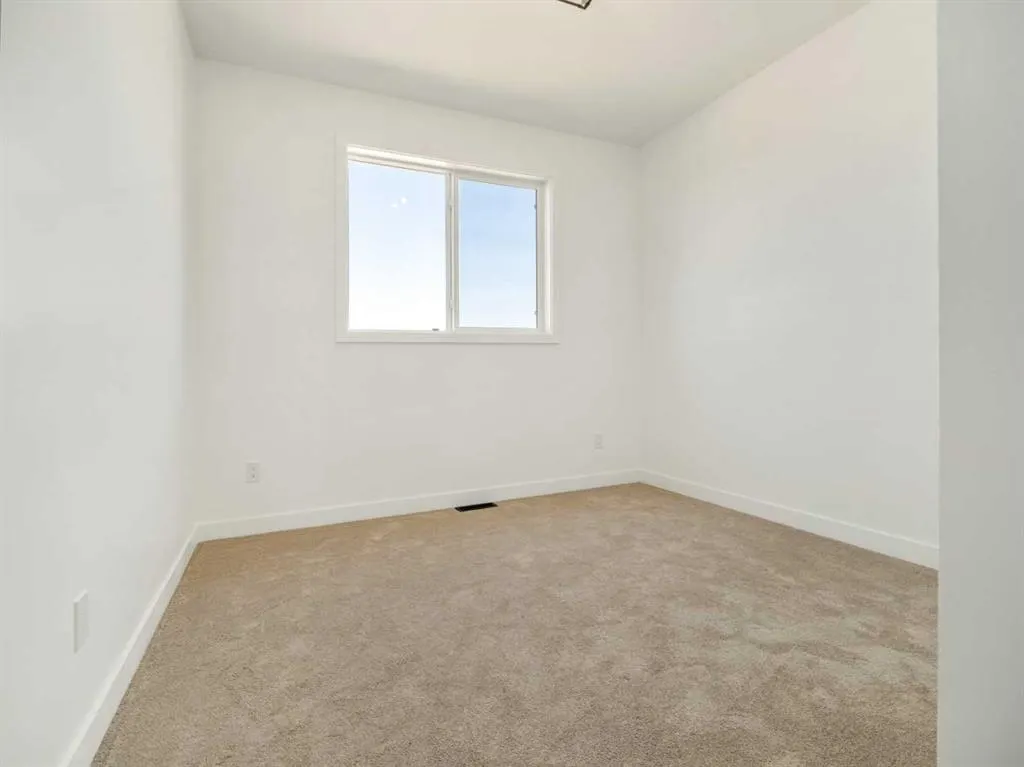 332 Rivergrove Chase W