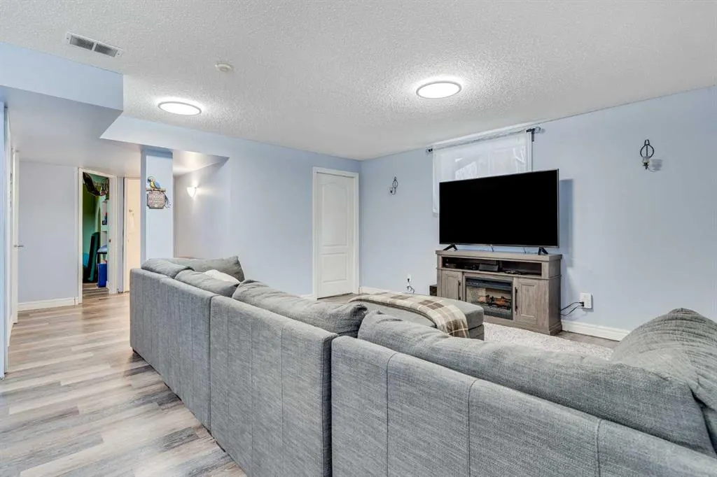 38 Copperfield Common SE