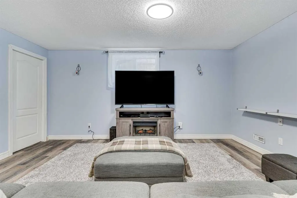 38 Copperfield Common SE