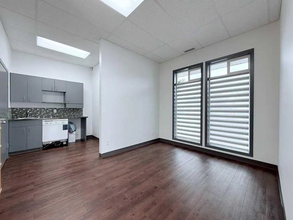 10127 121 Avenue, #101