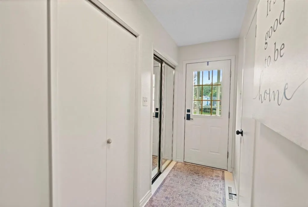 4212 59 Street Close