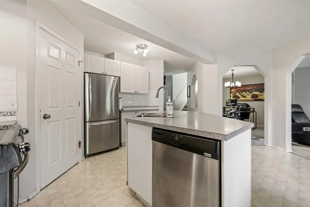 1732 Douglas Glen Grove SE
