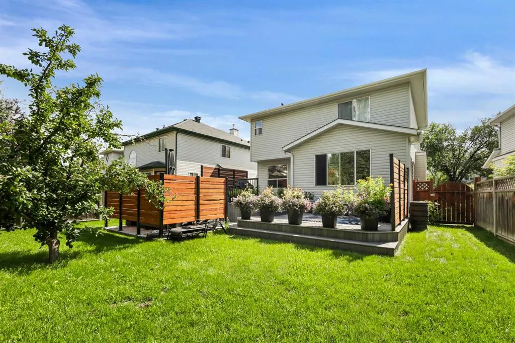 1732 Douglas Glen Grove SE