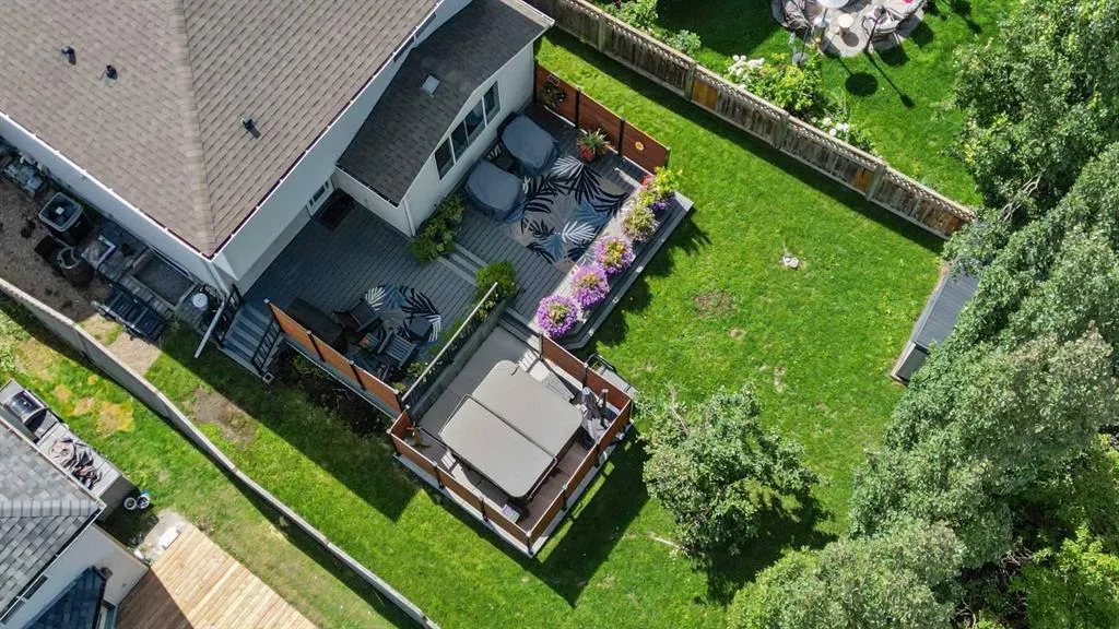 1732 Douglas Glen Grove SE
