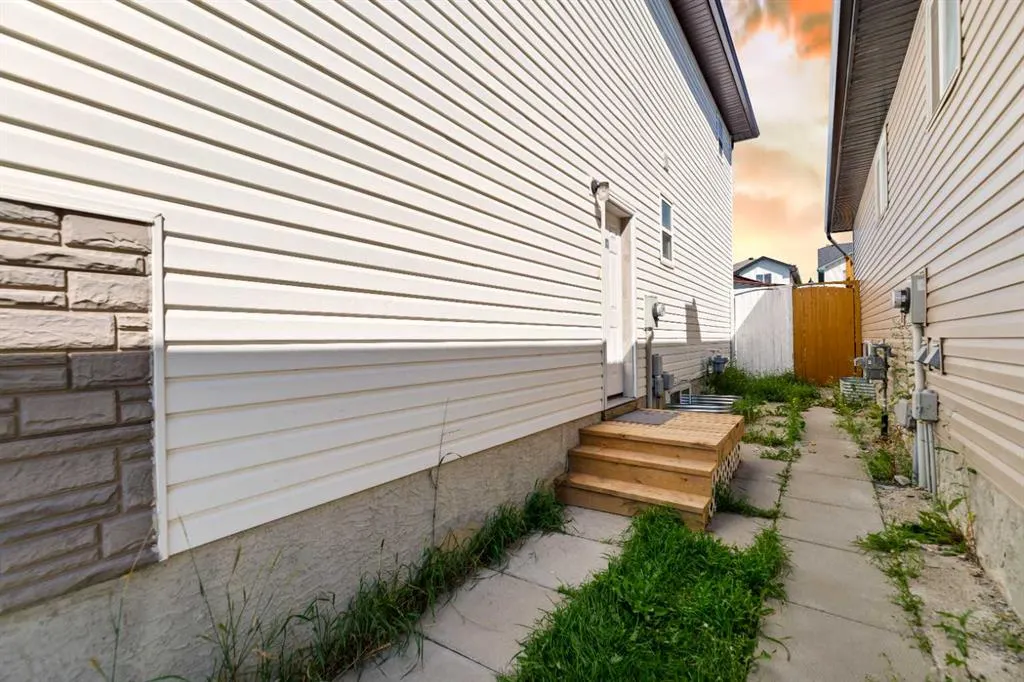 248 Taracove Road NE