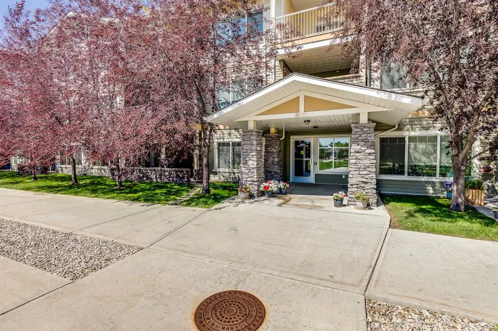 4 Kingsland Close SE, #2102