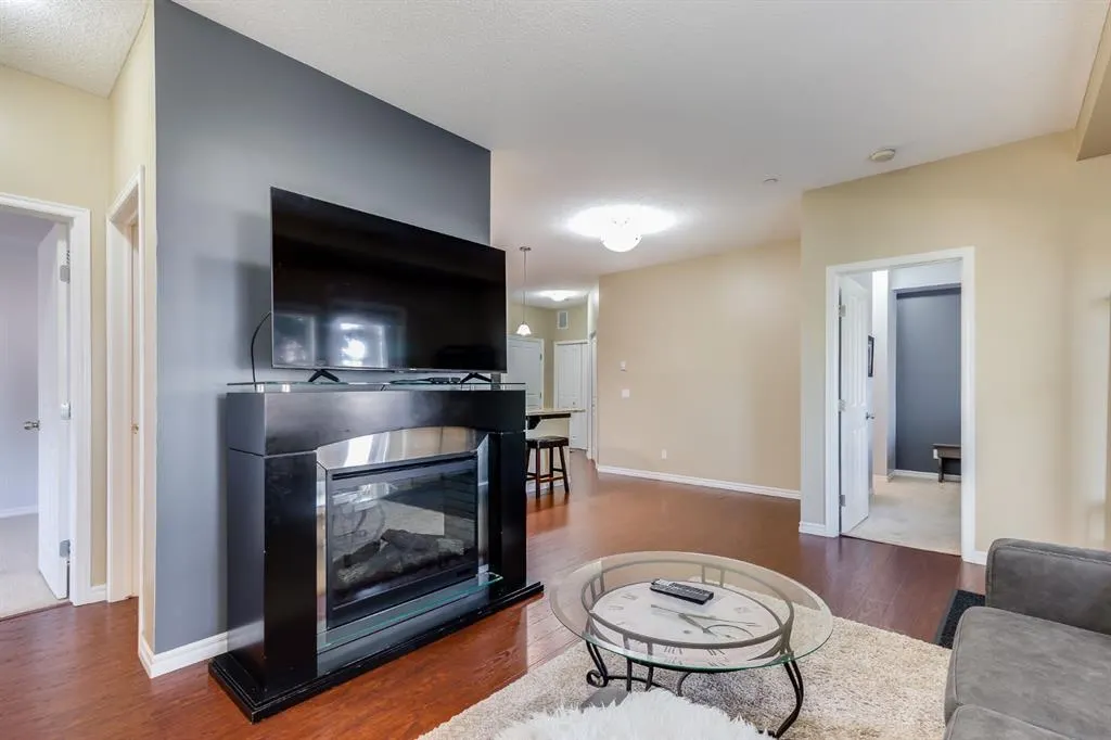 4 Kingsland Close SE, #2102